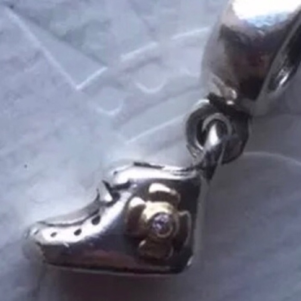 Baby bootie Pandora charm